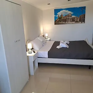 House Il Quadrifoglio Airport Fontanarossa Frühstückspension