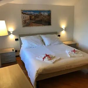 san-clemente-house.it-tuscanyhotel.com/